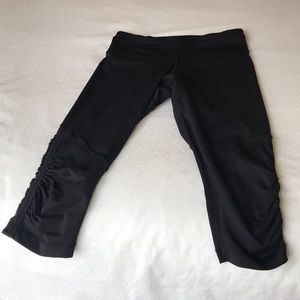 Capri lululemon tights .  Black